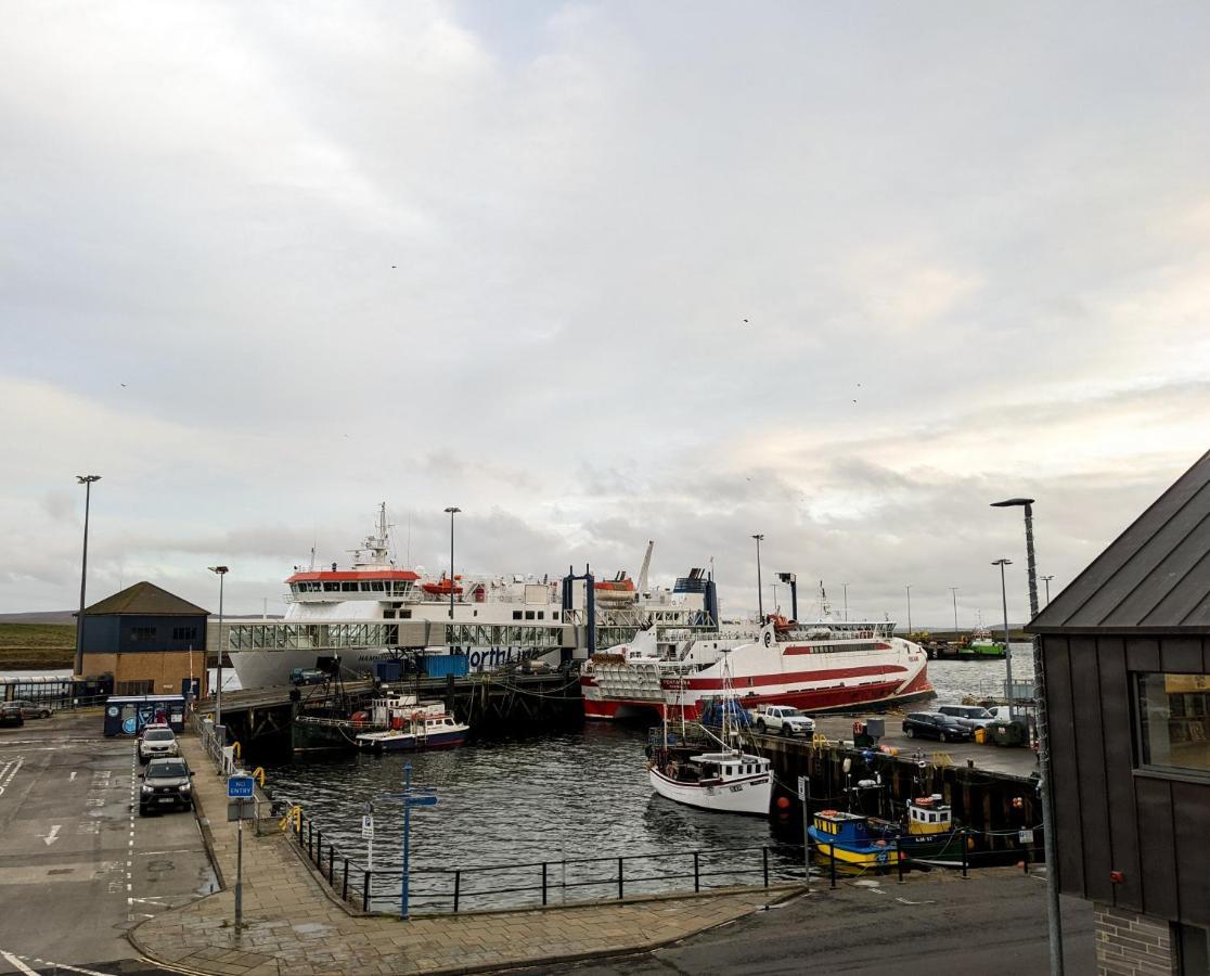 Ferry Inn Stromness Kültér fotó