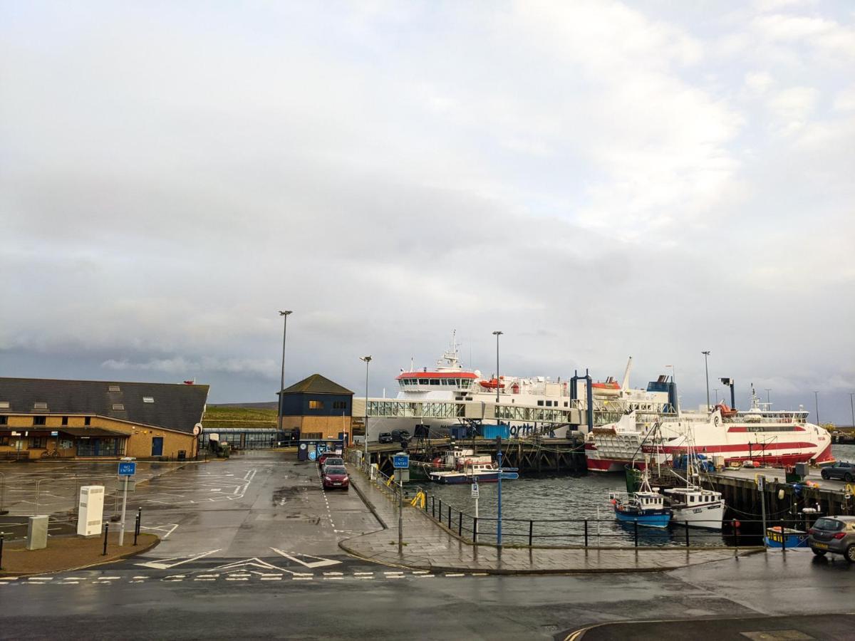 Ferry Inn Stromness Kültér fotó