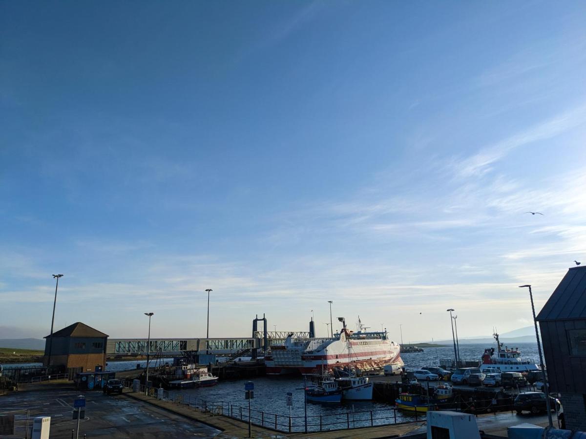 Ferry Inn Stromness Kültér fotó